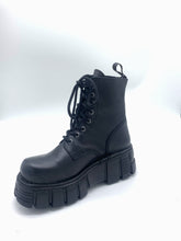Load image into Gallery viewer, New Rock Boots Platform genuine leather 8 holes (soft, full-grain leather)