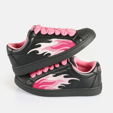 Lade das Bild in den Galerie-Viewer, Buffalo Liberty Boots Sneaker 90er Flammen PINK