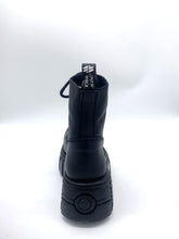 Load image into Gallery viewer, New Rock Boots genuine leather 8 holes with platform heel (soft, fine-grain leather)