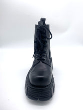 Load image into Gallery viewer, New Rock Boots Platform genuine leather 8 holes (soft, full-grain leather)