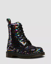 Lade das Bild in den Galerie-Viewer, Dr.Martens 8-Loch Unisex Stiefel 1460 PASCAL SEQUIN Rainbow Pride Limited Edition 24594980