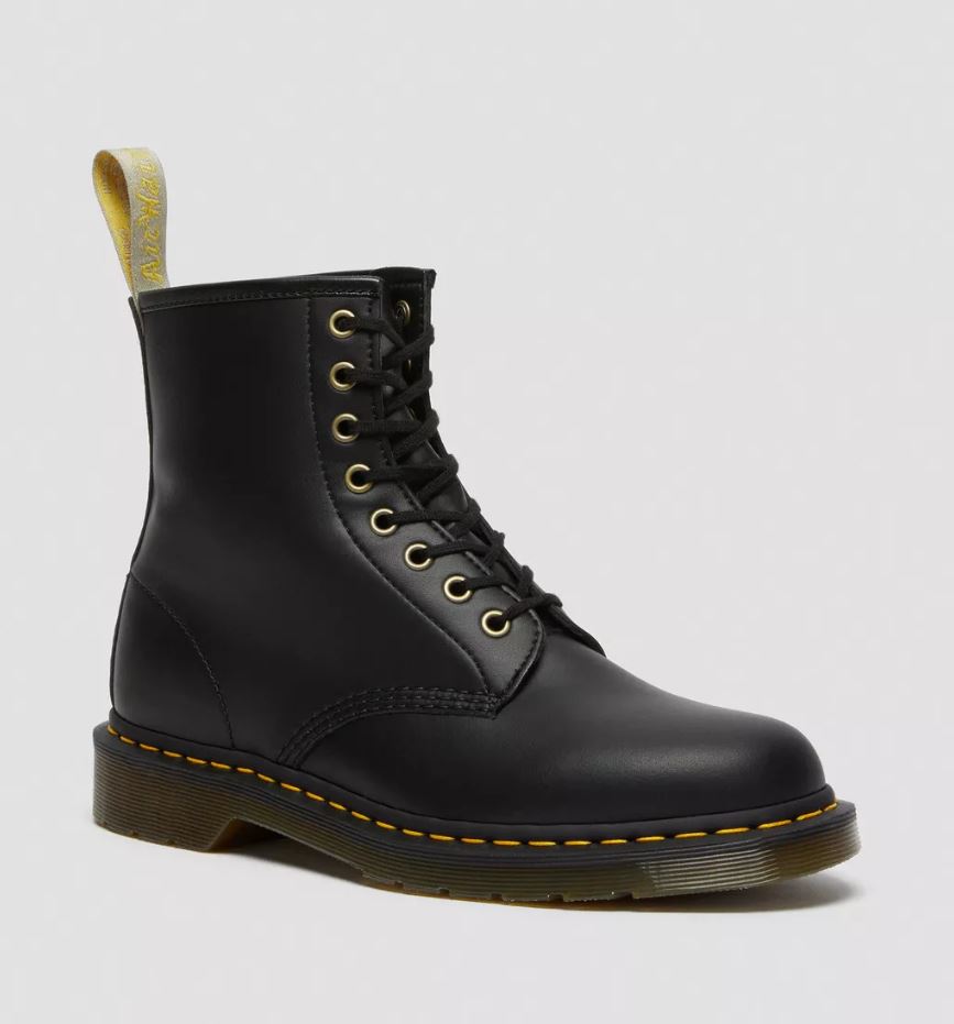 Black 8 hole doc martens 2025