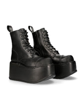 Load image into Gallery viewer, New Rock Shoes Gothic Cyber Boots Platform Shoes