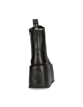Load image into Gallery viewer, New Rock Shoes Gothic Cyber Boots Platform Shoes