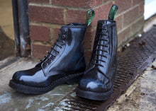 Lade das Bild in den Galerie-Viewer, Solovair Schuhe Shoes Derby Boots Stiefel 8-Loch Leder Navy Rub-Off Blau Made in England