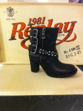 Load image into Gallery viewer, Replay women's shoes shoes ankle boots boots black rivets