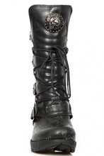 Load image into Gallery viewer, New Rock M-TR003-S8 Platform Genuine Leather Brocade Boots Black