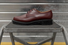 Lade das Bild in den Galerie-Viewer, Solovair Halbschuhe Shoes Boots Stiefel 3-Loch Oxblood Hi-Shine Leder Made in England
