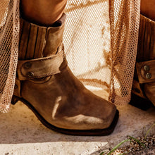 Load image into Gallery viewer, Sendra Boots BIKERSTIEFELETTE Braun
