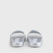 Load image into Gallery viewer, Buffalo RIO SLIDE - Metallic Silver Allover Glitzer 60s Vegan
