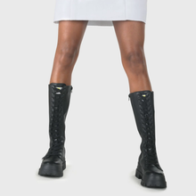Lade das Bild in den Galerie-Viewer, Buffalo Aspha ON Stiefel Grunge-Trend VEGAN
