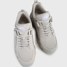 Lade das Bild in den Galerie-Viewer, Buffalo Boots Shoes Sneaker Plateau Schuhe 90s Cream Fashion VEGAN
