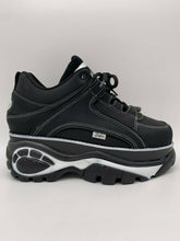 Load image into Gallery viewer, Buffalo Classic Boots Shoes Plateau Schuhe 90er Schwarz Weiß 1339-14
