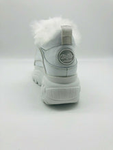 Load image into Gallery viewer, Buffalo London Classic Boots Shoe Platform 90s White Lined Fur Real Leather LACK
