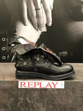 Load image into Gallery viewer, Replay women&#39;s shoes shoes boots ankle boots upset boots leather floral embroidery
