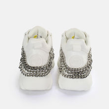Load image into Gallery viewer, Buffalo Boots CLD Corin Chain 2.0 Sneaker Low vegan, weiß/silber
